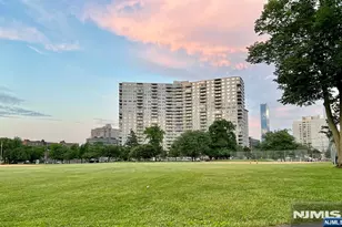 2100 Linwood Ave 17E, Fort Lee, NJ 07024 - Photo 8