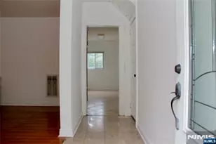 424 Lafayette Ave 1st Floor, Hawthorne, NJ 07506 - Photo 4