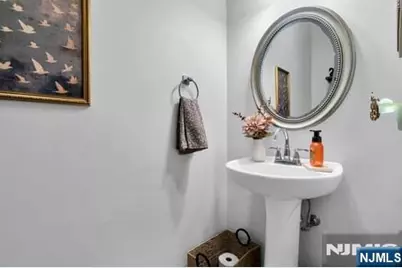 30 Waldwick Avenue, Waldwick, NJ 07463 - Photo 36