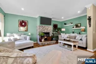 30 Waldwick Ave, Waldwick, NJ 07463 - Photo 8