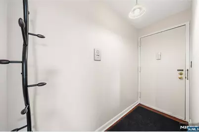277 Prospect Avenue 6B #6B, Hackensack, NJ 07601 - Photo 2