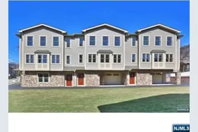 452C Grand Avenue C #C, Palisades Park, NJ 07650 - Photo 1