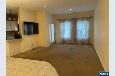 602 Brittany Drive, Wayne, NJ 07470 - Photo 4