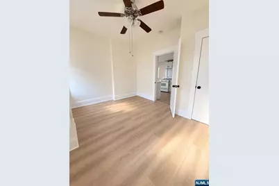 536 Lake Avenue, Lyndhurst Township, NJ 07071 - Photo 8