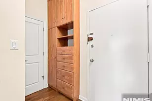 227 Columbus Dr 214B, Jersey City, NJ 07302 - Photo 10