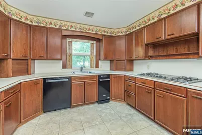 15-15 Jordan Road, Fair Lawn, NJ 07410 - Photo 14