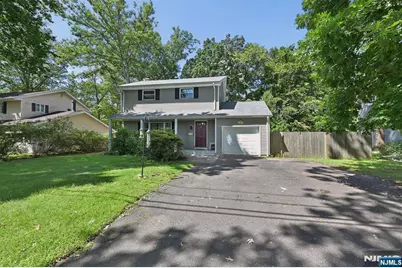 91 Legion Place, Hillsdale, NJ 07642 - Photo 2