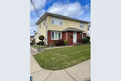 671 Chase Avenue, Lyndhurst Township, NJ 07071 - Photo 2