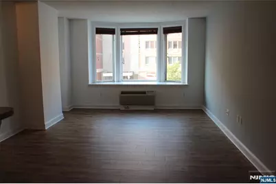 6104 City Place, Edgewater, NJ 07020 - Photo 4