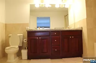 6104 City Pl, Edgewater, NJ 07020 - Photo 8