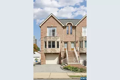 27 Lawton Avenue C0027 #C0027, Cliffside Park, NJ 07010 - Photo 2