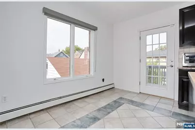 27 Lawton Avenue C0027 #C0027, Cliffside Park, NJ 07010 - Photo 12