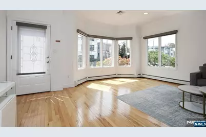 27 Lawton Avenue C0027 #C0027, Cliffside Park, NJ 07010 - Photo 4