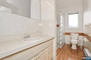 27 Lawton Ave C0027, Cliffside Park, NJ 07010 - Photo 18