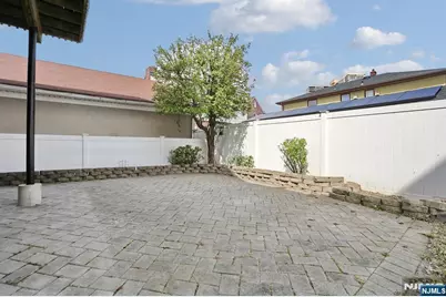 27 Lawton Avenue C0027 #C0027, Cliffside Park, NJ 07010 - Photo 36