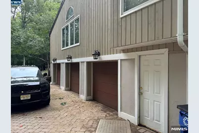 51 Weiss Road, Upper Saddle River, NJ 07458 - Photo 2