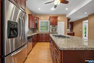 241 Ridgewood Rd, South Orange, NJ 07079 - Photo 18
