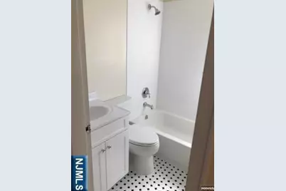 79 Washington Avenue 19 #19, Dumont, NJ 07628 - Photo 6