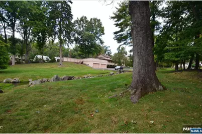 830 Circle Avenue, Franklin Lakes, NJ 07417 - Photo 46
