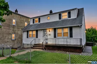 391 Macarthur Avenue, Garfield, NJ 07026 - Photo 2