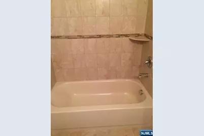 538 Hamilton Street 2 #2, Harrison, NJ 07029 - Photo 8