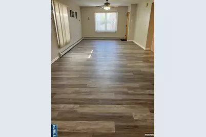 124 Chestnut Street, Kearny, NJ 07032 - Photo 2