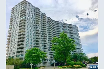 2000 Linwood Avenue 11B #11B, Fort Lee, NJ 07024 - Photo 1