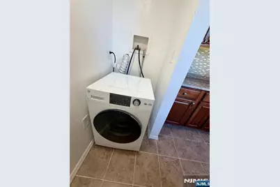 118 Bergen Avenue 2 #2, Ridgefield Park, NJ 07660 - Photo 8