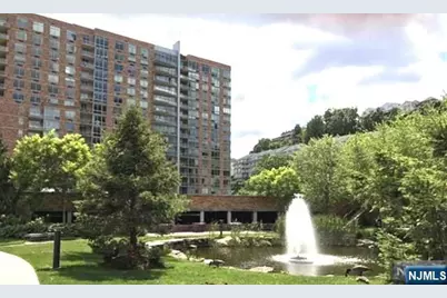 1611 Hudson Park, Edgewater, NJ 07020 - Photo 18