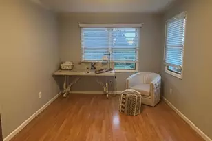 165 Woods Ave 2nd Fl, Bergenfield, NJ 07621 - Photo 10