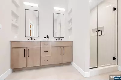 188 Broadway 4 #4, Woodcliff Lake, NJ 07677 - Photo 22