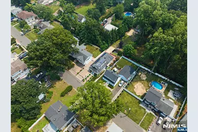 92 Blauvelt Avenue, Bergenfield, NJ 07621 - Photo 48