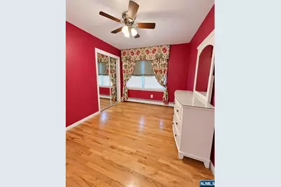 52 14th Street 1st Floor #1st Floor, Hawthorne, NJ 07506 - Photo 10
