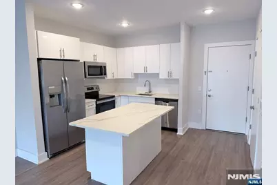 1685 Bergen Boulevard 602 #602, Fort Lee, NJ 07024 - Photo 1