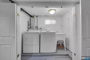 728 Stewart St, Ridgefield, NJ 07657 - Photo 32