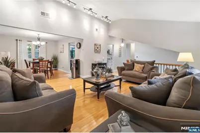 2 Benson Avenue, Westwood, NJ 07675 - Photo 6