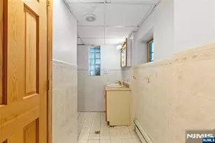 65 Livingston Ave, Kearny, NJ 07032 - Photo 40