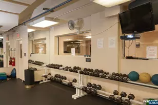 555 North Ave 17L, Fort Lee, NJ 07024 - Photo 14