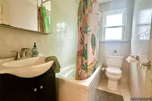 40 Golf Ct, Teaneck Township, NJ 07666 - Photo 10
