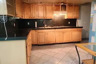 139 Roosevelt Ave, Jersey City, NJ 07304 - Photo 12