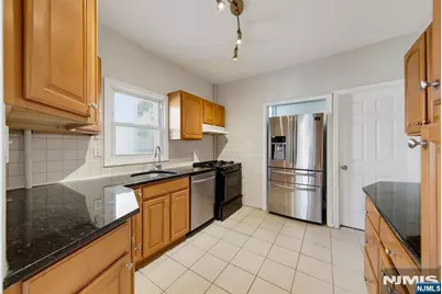 796 Anderson Avenue, Cliffside Park, NJ 07010 - Photo 8