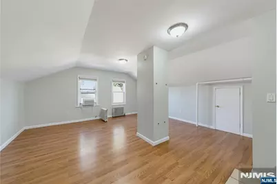 796 Anderson Avenue, Cliffside Park, NJ 07010 - Photo 26