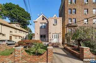 796 Anderson Ave, Cliffside Park, NJ 07010 - Photo 1