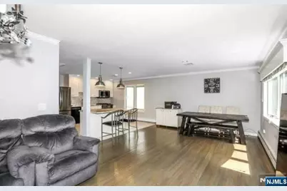 294 Continental Avenue, River Edge, NJ 07661 - Photo 8