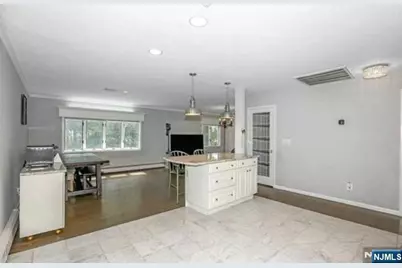 294 Continental Avenue, River Edge, NJ 07661 - Photo 6