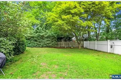 294 Continental Avenue, River Edge, NJ 07661 - Photo 22