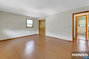 113 Rochelle Parkway 2, Saddle Brook Township, NJ 07663 - Photo 14