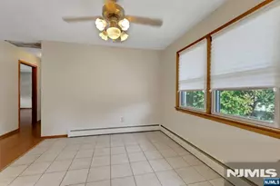 113 Rochelle Parkway 2, Saddle Brook Township, NJ 07663 - Photo 12
