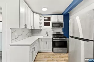 19 Summer St, Lodi, NJ 07644 - Photo 10