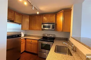 6407 City Pl 6407, Edgewater, NJ 07020 - Photo 8